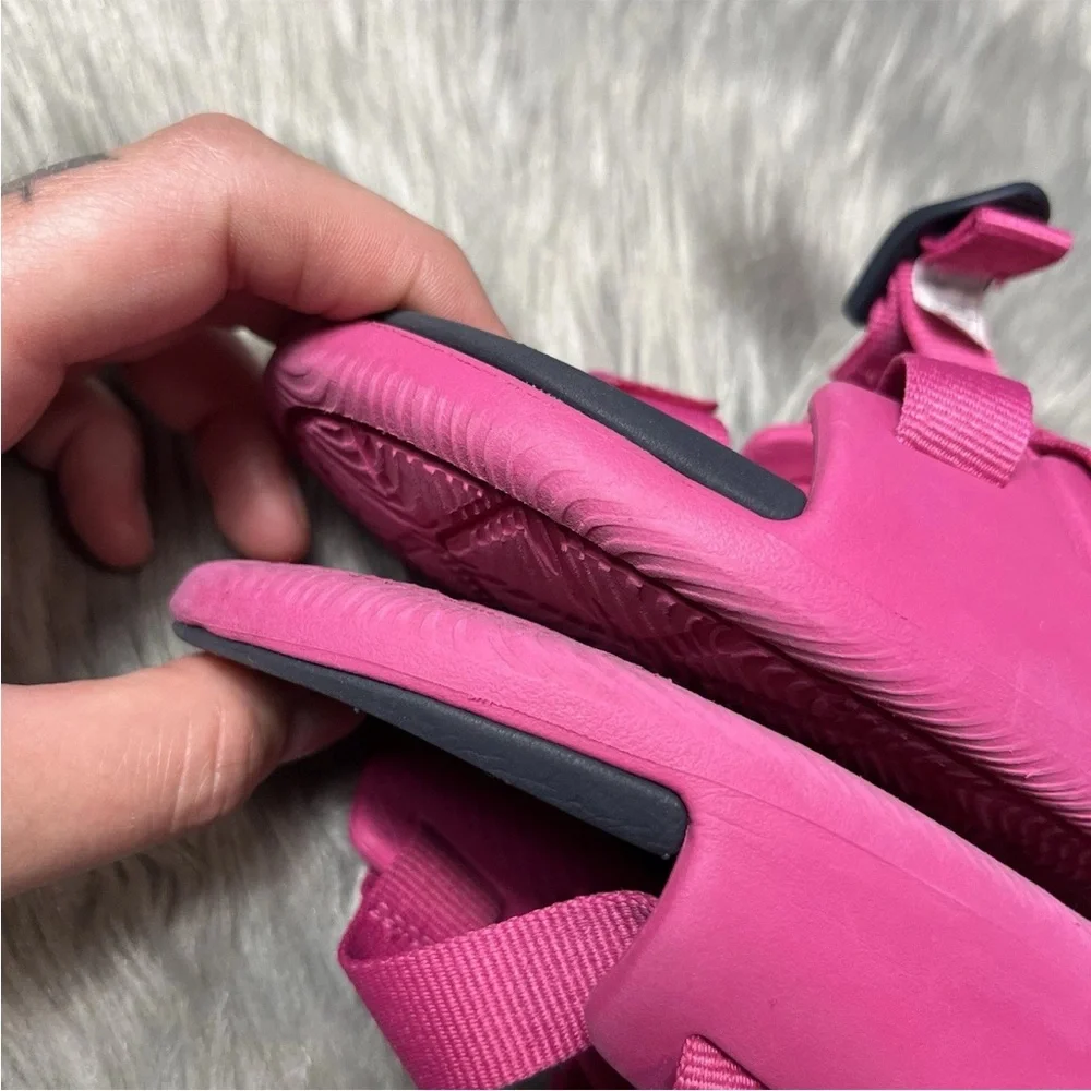 Girls Chaco Pink Slide Sandals Size 3